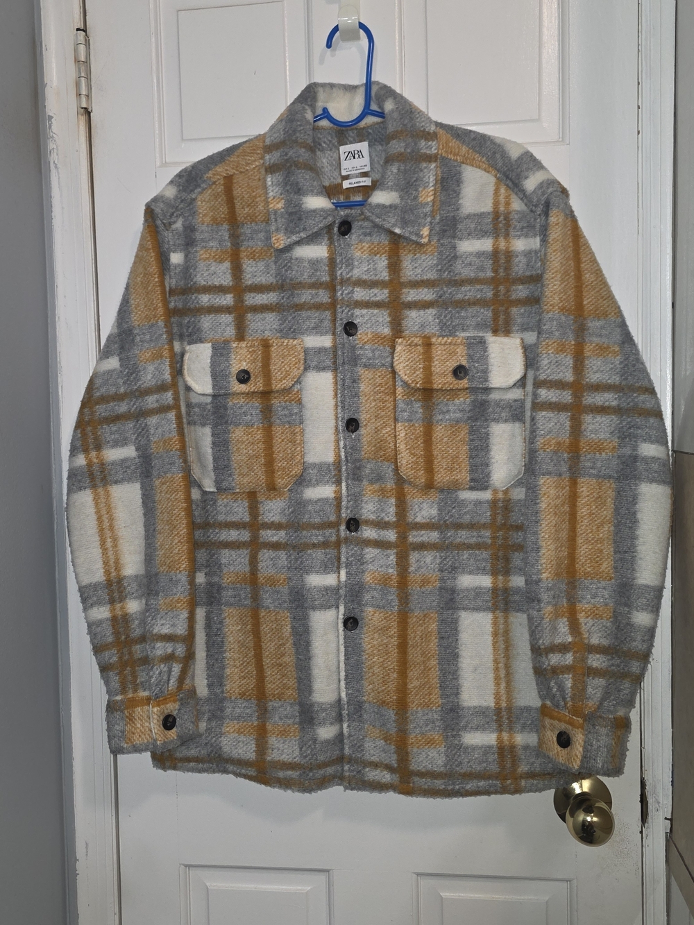 Zara Men’s Plaid Button-Up Shacket in Gray, Cream & Brown